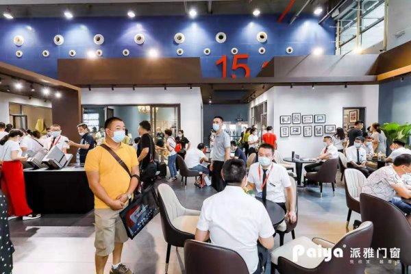 門窗十大品牌派雅門窗：奮斗的2020，一起翱翔！