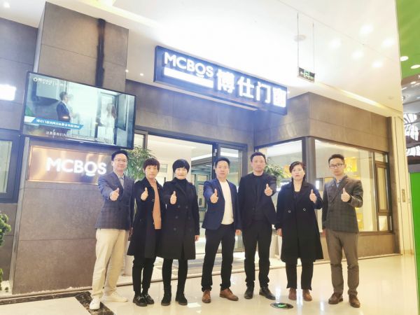 第10站：合肥濱湖新區紅星美凱龍專賣店（熊總） (2).jpg