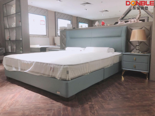 霧霾藍與寢具結合，顏值+實用擔當，東寶DB365軟床評測