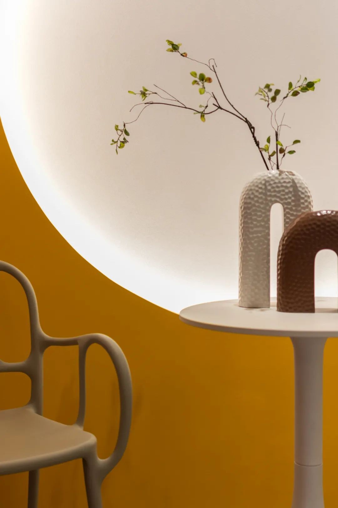 張?zhí)靯沖破束縛，打造沉浸式涂料購物空間