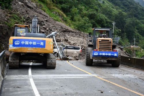 &ldquo;鐵軍精神&rdquo;在紅色土地上熠熠生輝  &mdash;中鐵一局建安公司甘孜職業(yè)學(xué)院項(xiàng)目建設(shè)紀(jì)實(shí)