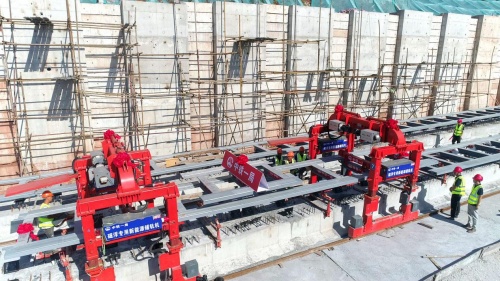 全球首個&ldquo;磁浮+文化+旅游&rdquo;項目 鳳凰磁浮全線軌通