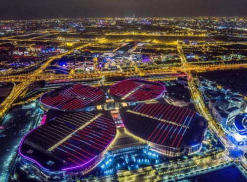 期待2021上海進(jìn)口博覽會(huì)！光影秀美不勝收