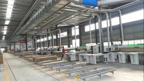 領(lǐng)拓全屋定制購置美普達(dá)中央除塵設(shè)備，打造綠色無塵生產(chǎn)環(huán)境