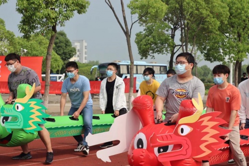 登云學院開展&ldquo;粽意你&middot;校園游園會&rdquo;民族文化育人實踐活動