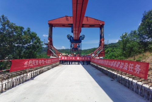 中鐵一局率先完成金甬鐵路蘇溪站至義烏站區間182榀箱梁架設任務