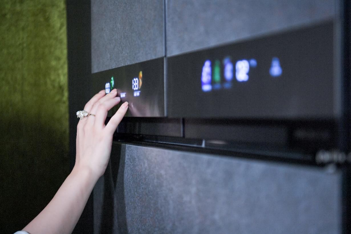 &ldquo;3D 無縫純嵌&rdquo;讓縫隙消失，COLMO 高定純嵌冰箱引領高定廚居新美學