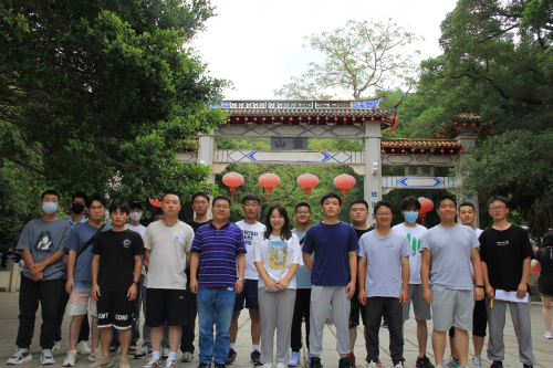 中建安裝南方公司福州地鐵4號線開展&ldquo;永攀高峰 共創夢想&rdquo;爬山比賽