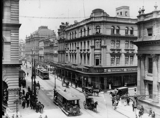 商業奢品洞察｜頂級高定奢華睡眠枕品牌DOLOMIA的黃金助睡健康價值