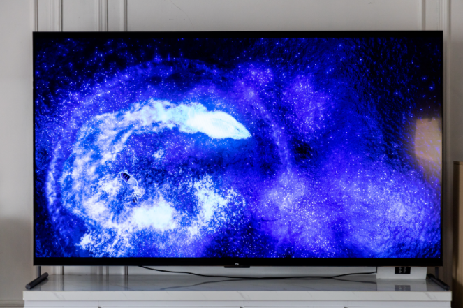 早應(yīng)該給父母換臺好電視 看他們那滿意勁兒我也開心了