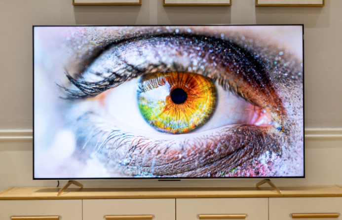 TCL電視新品堪稱正六邊形，不信你去看實機