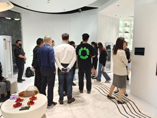 廣州設計周：看海爾家庭機器人盡顯融合設計美學與智慧清潔場景新方案
