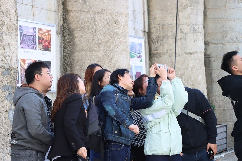 中鐵二局裝修公司組織開展&ldquo;提升攝影技能 捕捉精彩瞬間&rdquo;2023年攝影技巧實操培訓