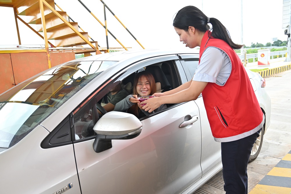 七夕，這個收費站有點甜！