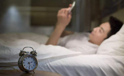 東寶床墊：中老年人睡眠淺、容易醒，更需要一張好床墊