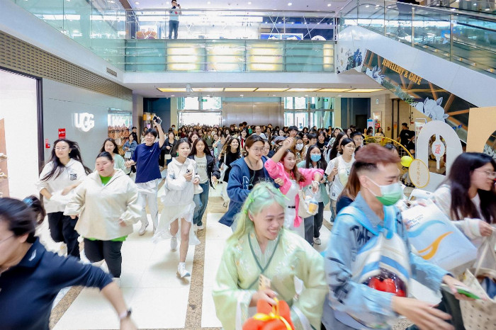 大悅瘋搶節(jié)圓滿收官，大悅城控股北方大區(qū)商業(yè)點(diǎn)亮金秋消費(fèi)