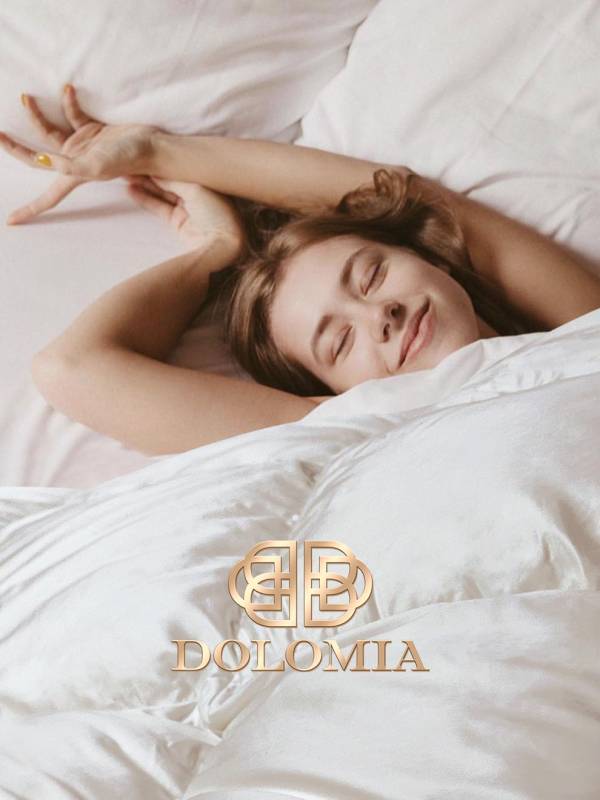 保持高品質的重奢凝膠枕DOLOMIA，每款均滲透著手工精細、素質卓越的精品藝術