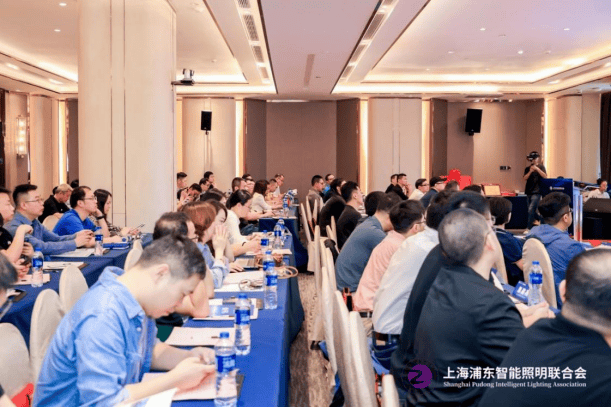 三雄極光為智能照明打call 十城千人天光云影計劃（廣州站）