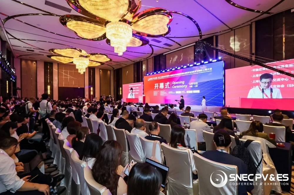 90多個國家，3000多家企業，齊聚上海光伏兩會，能環寶參與其中！