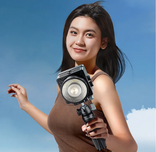 小身材藏大能量，優(yōu)籃子65W小方燈套裝解鎖創(chuàng)作新可能