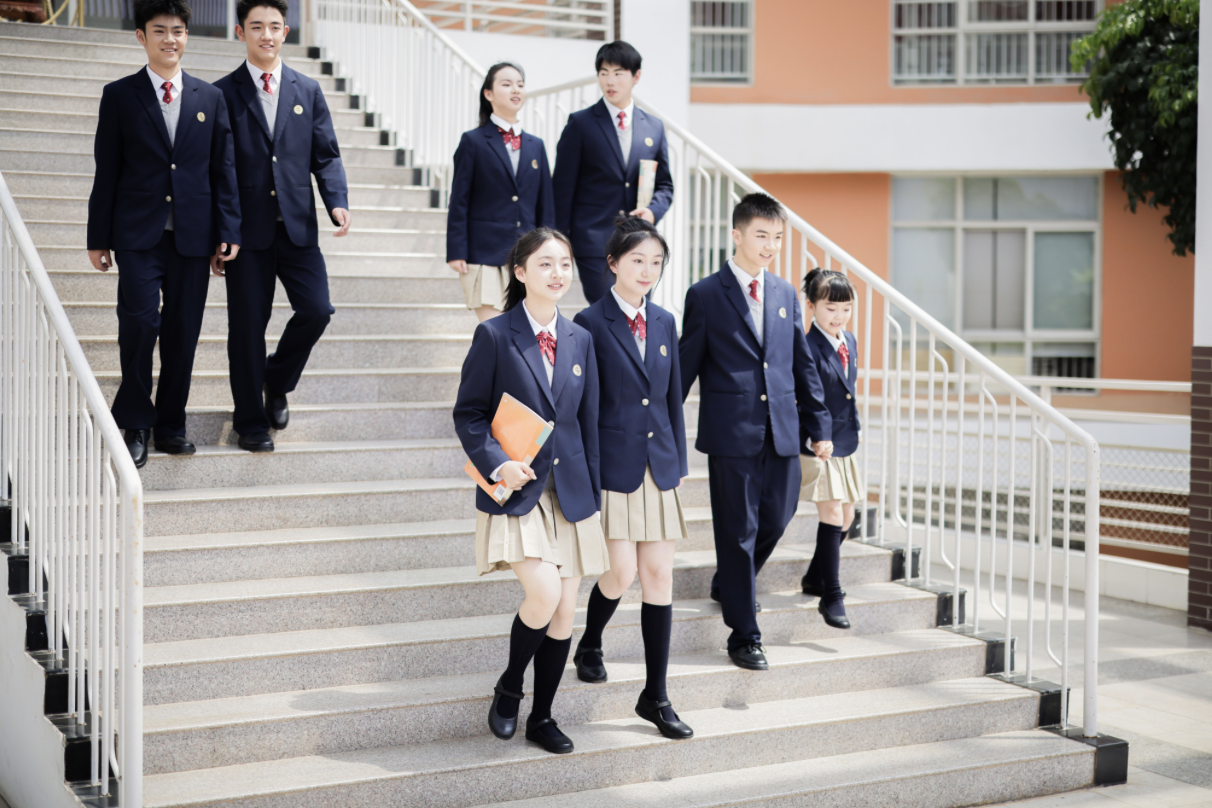 清風(fēng)拂校園，陽(yáng)光暖學(xué)行！ &mdash;&mdash;2025年校服專項(xiàng)整治以陽(yáng)光采購(gòu)促全鏈條規(guī)范